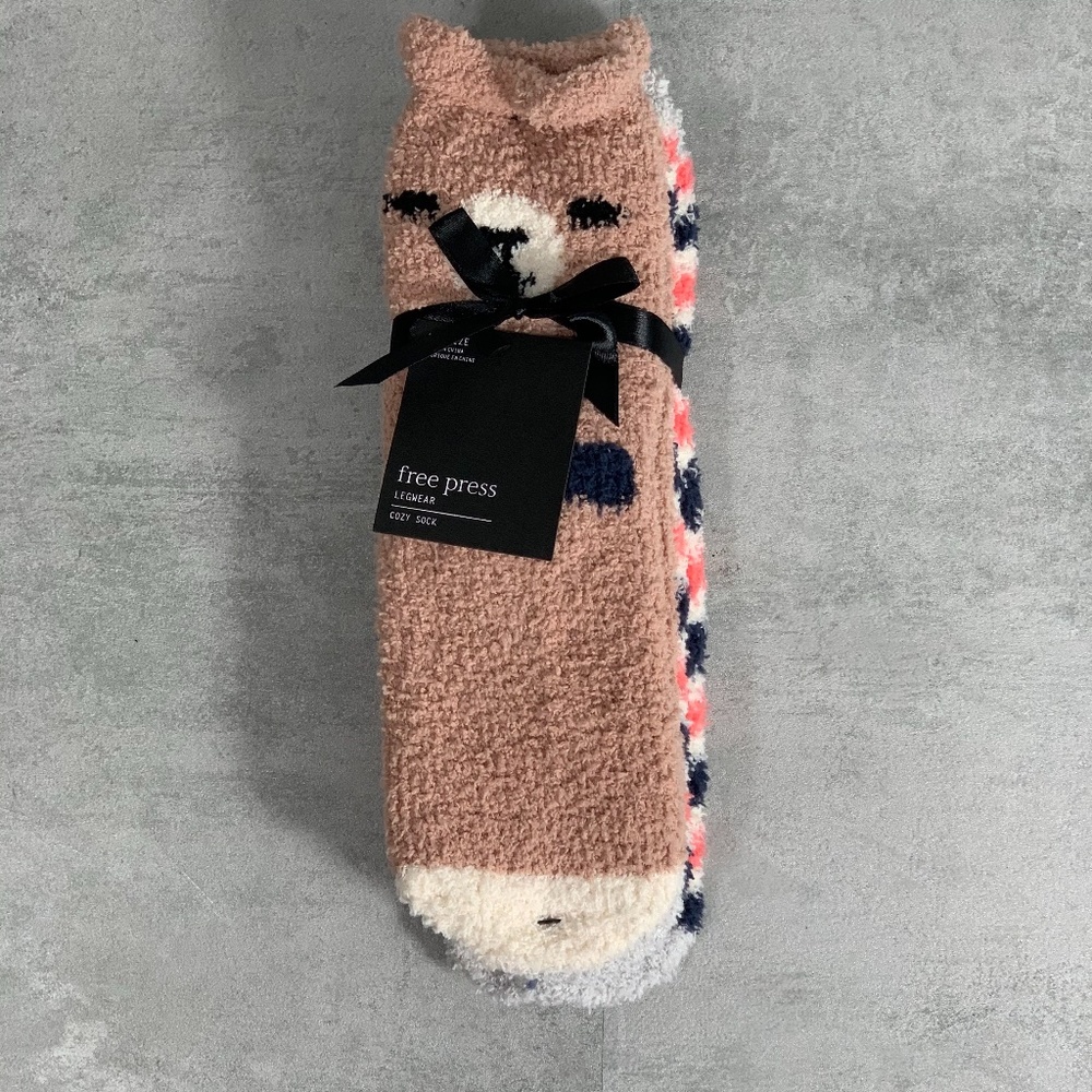 3/$20 Free Press 2 Pair Fuzzy Socks SZ 6-10.5